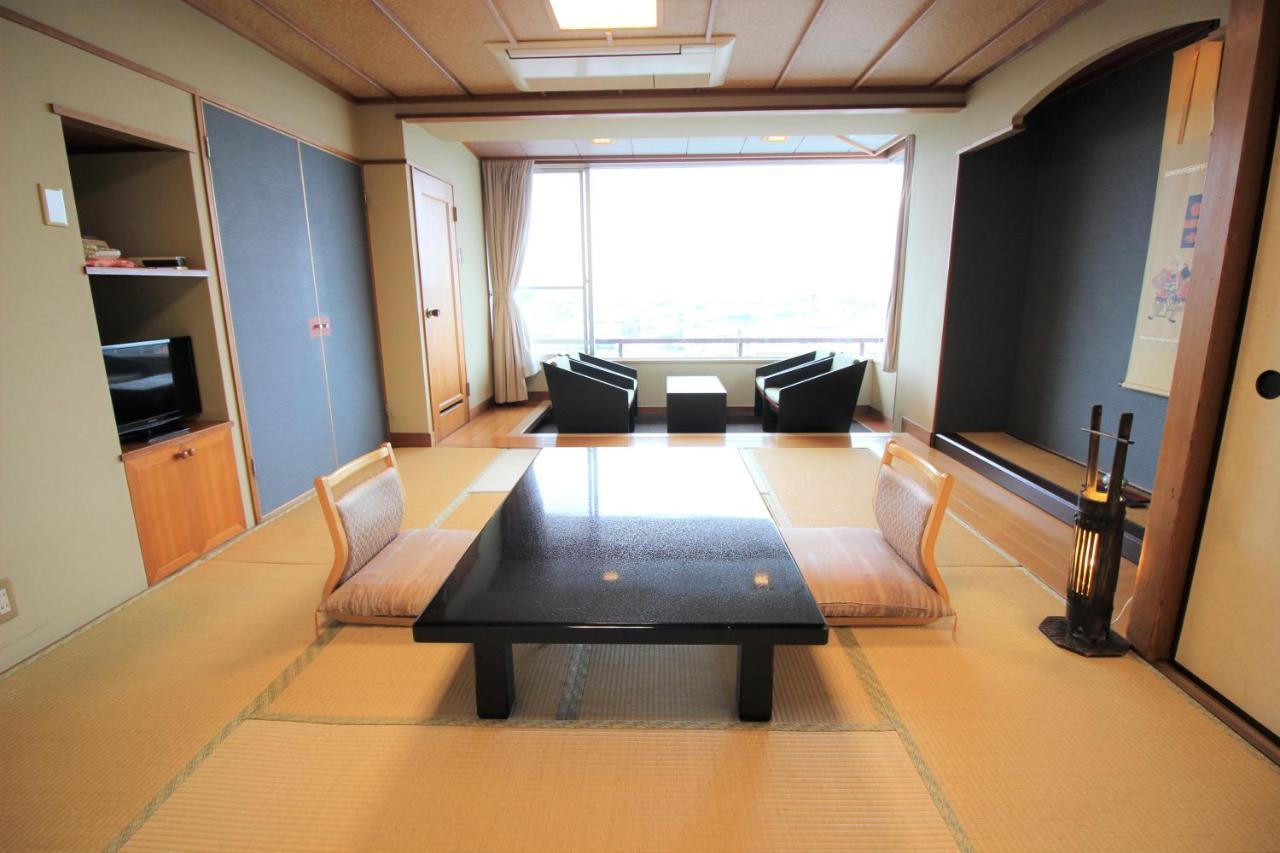 Hotel Hatta Fuefuki Ngoại thất bức ảnh